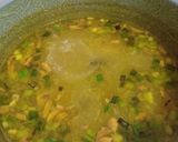 Foto langkah ke 5 dari resep Soto Ayam Surabaya Komplit.