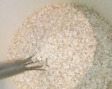 Foto del paso 3 de la receta: Galletitas de avena 😋
