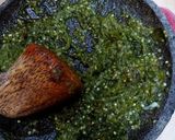 Foto langkah ke 3 dari resep 997. Sambal Pindang Tongkol Cabe Hijau.