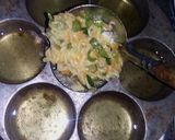 Foto langkah ke 3 dari resep Omelet Mie n Sosis Or Noodle n Sausage Omelette.