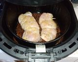 Foto del paso 3 de la receta: Pollo frito en freidora de aire caliente