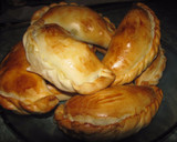 Foto del paso 10 de la receta: Empanadas criollas cortadas a cuchillo