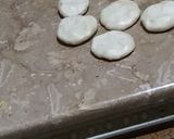 A picture of step 4 of Chicken cheese roll.