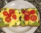 Foto del paso 1 de la receta: Tostadas saludables con palta
