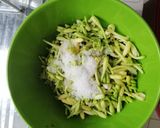 Foto langkah ke 2 dari resep Tumis bunga pepaya.