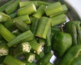 ભરેલા ભીંડા નું શાક (Bharela Bhinda Shak Recipe In Gujarati) રેસીપી સ્ટેપ2ફોટો