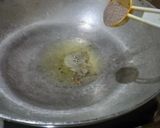 A picture of step 2 of Indore poha.