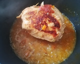 Foto del paso 4 de la receta: Pechuga de pollo rellena en salsa