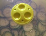 Gyors uborkasaláta 🥒 recept fázis 3 fotója
