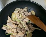 塔香沙茶雞腿拌炒高麗菜的食譜步驟4照片