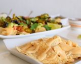Foto del paso 1 de la receta Nachos con Guacamole y Salsa de Queso Cheddar | @DarixLAB