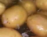 A picture of step 2 of Italian Smashed Potato.