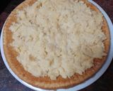 Foto del paso 6 de la receta Tarta con crema pastelera, fresas y nata recubierta de natillas