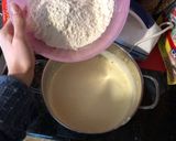 Foto del passaggio 2 della ricetta Torta morbida al cioccolato e amaretti