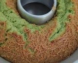 Foto langkah ke 5 dari resep Bolu Pandan Daun Suji.