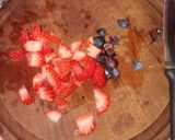 Foto del paso 3 de la receta: Torta de harina de almendras con frutos rojos