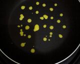 Foto langkah ke 4 dari resep Dadar gulung Polkadot dan motif isi kacang ijo kupas.
