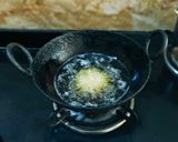 A picture of step 6 of Green Moong Dal Vada.