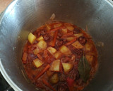 Foto del paso 2 de la receta: Chorizos con patatas al vino tinto