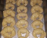 Foto del paso 5 de la receta: Medialunas saladas rellenas sin hojaldre