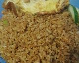 Foto langkah ke 5 dari resep Nasi Goreng simple ala ala Bunda Aidil.