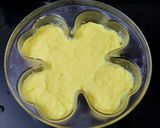 A picture of step 2 of Orange 🍊 jelly Custard.