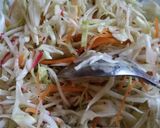 Foto del paso 3 de la receta: Ensalada Cruda de Col, zanahoria y rabanito