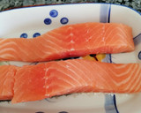 Foto del paso 2 de la receta: Salmón con nata agria al eneldo