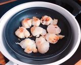 Hình bước làm 2 của món Cá Tuyết Hấp (Chưng) Bún Tàu & Lá Tỏi Gấu