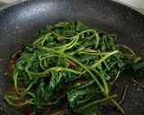 Foto langkah ke 3 dari resep Plecing kangkung khas Lombok.