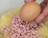 Foto del paso 3 de la receta: Tortitas de patata y queso