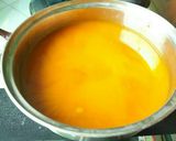 Foto langkah ke 2 dari resep Es Kunyit Asem #pr_recookmintradisional.