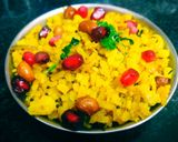 A picture of step 5 of Kanda poha.