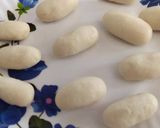 ब्रेडचे गुलाबजाम (bread che gulabjamun recipe in marathi) रेसिपी स्टेप 3 फोटो