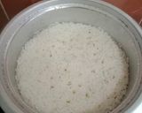 Gambar langkah 1 resipi Nasi Linopot.