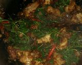 Foto langkah ke 15 dari resep Ayam Rica Daun Kemangi.