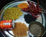कच्चे आम का तेल वाला स्पाइसी अचार (Kachhe aam ka tel wala spicy achar recipe in hindi) रेसिपी चरण 2 फोटो
