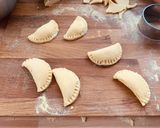 Foto del passaggio 8 della ricetta Frappe, Ravioli di Ricotta (Gluten Free) e Castagnole