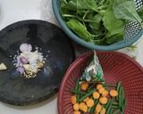 Foto langkah ke 1 dari resep Sayur bobor bayam kacang wortel.