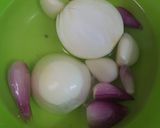 Foto langkah ke 2 dari resep Ayam Goreng Mentega.
