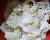 Foto langkah ke 1 dari resep Baso ikan kuah tom yam pedas.