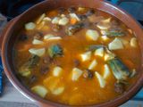 Mi guiso de patatas y albóndigas