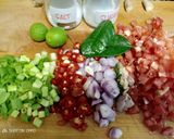 Foto langkah ke 1 dari resep Sambal Dabu - Dabu ala Mamima.