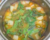 Foto langkah ke 6 dari resep Sayur Asam Merah Daun Melinjo.