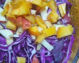 Foto del paso 1 de la receta: Solomillo marinado con col morado, frutas dulces y más