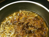 Tortilla de Patata cremosa con Cebolla caramelizada