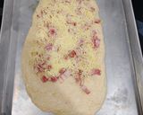 Foto langkah ke 4 dari resep Ham and Cheese Loaf Bread.