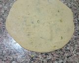 A picture of step 3 of Paper aloo paratha.