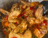 Foto langkah ke 6 dari resep Ayam kecap resep simpel untuk sahur.