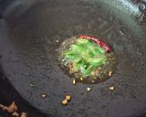 A picture of step 2 of Mongolian Chicken.